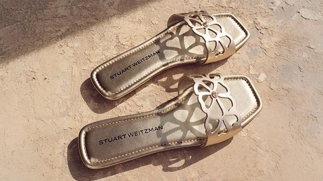 FLAT & LOW-HEEL SANDALS